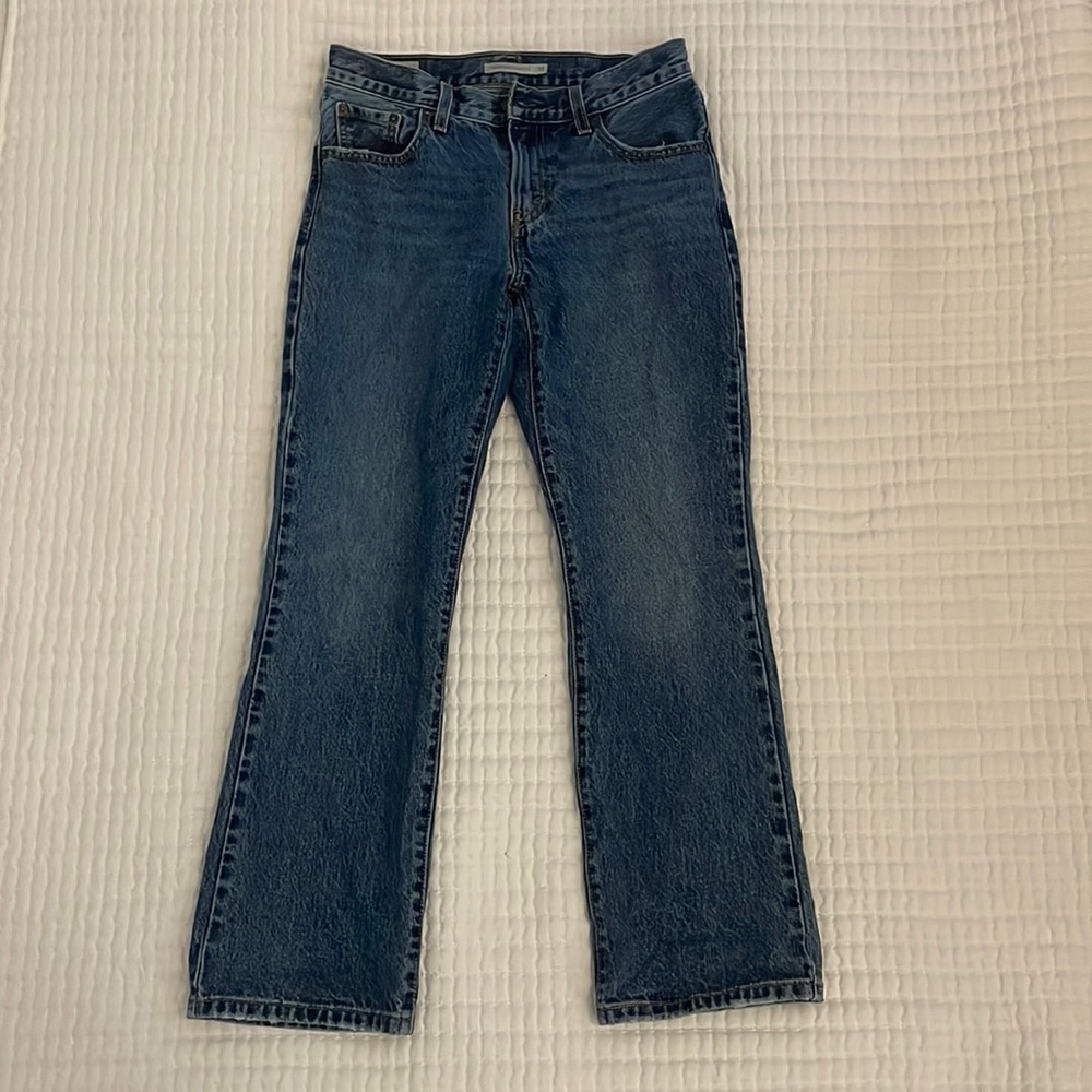 Gently used no signs of wear and tear boot cut jeans